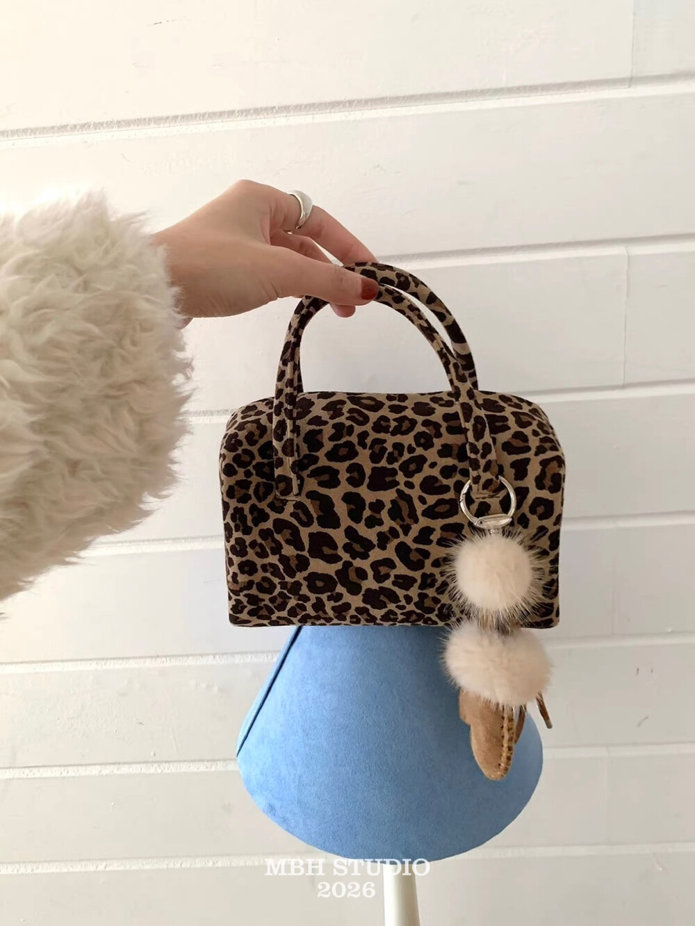 MBH Vintage Leopard Print Matte Leather Toast Bag Small Genuine Leather Handbag Without Charm - Image 4