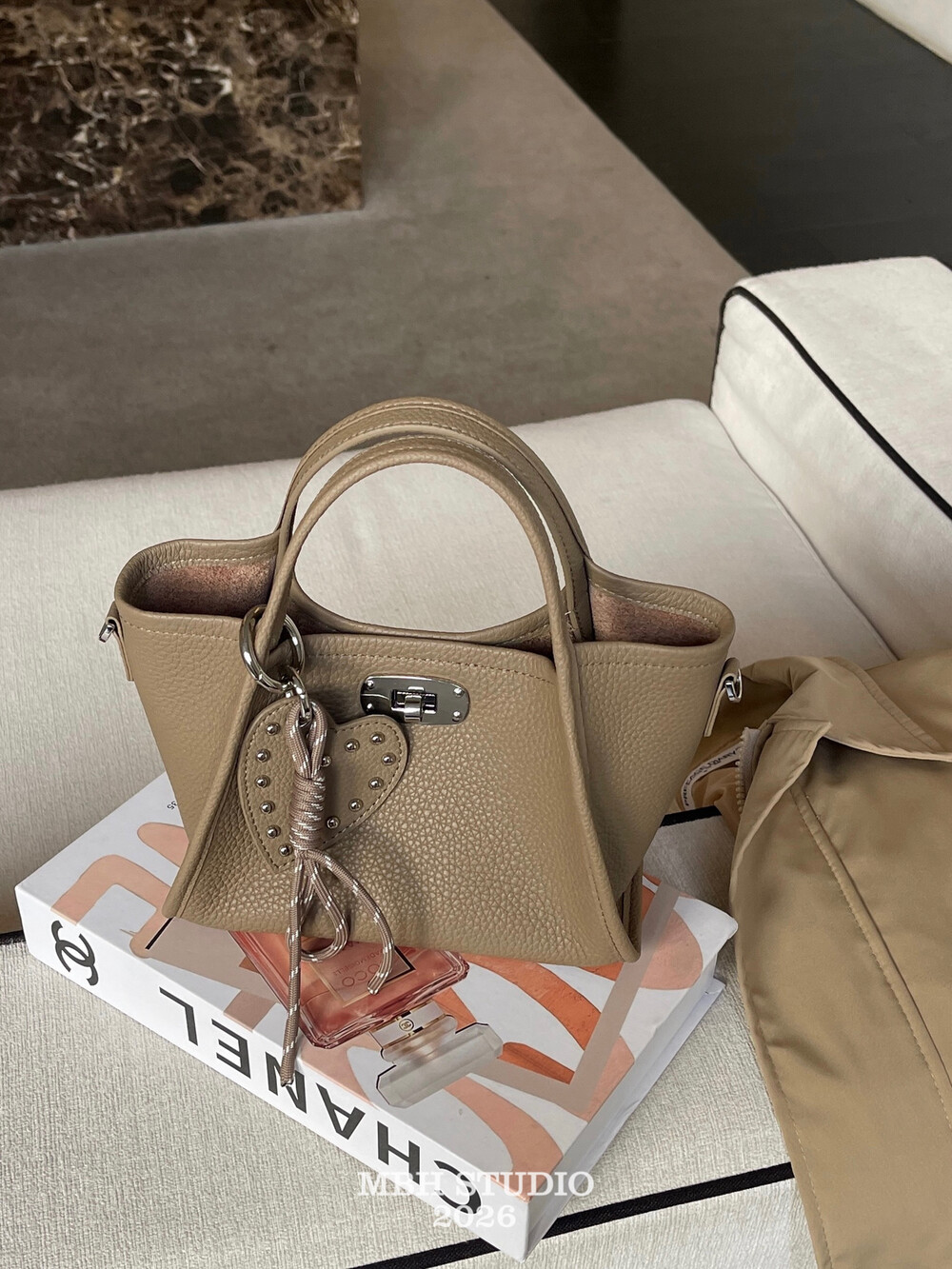 MBH26 Early Spring Lychee Texture Cowhide Wing Basket Bag Minimalist Versatile Handbag - Image 2
