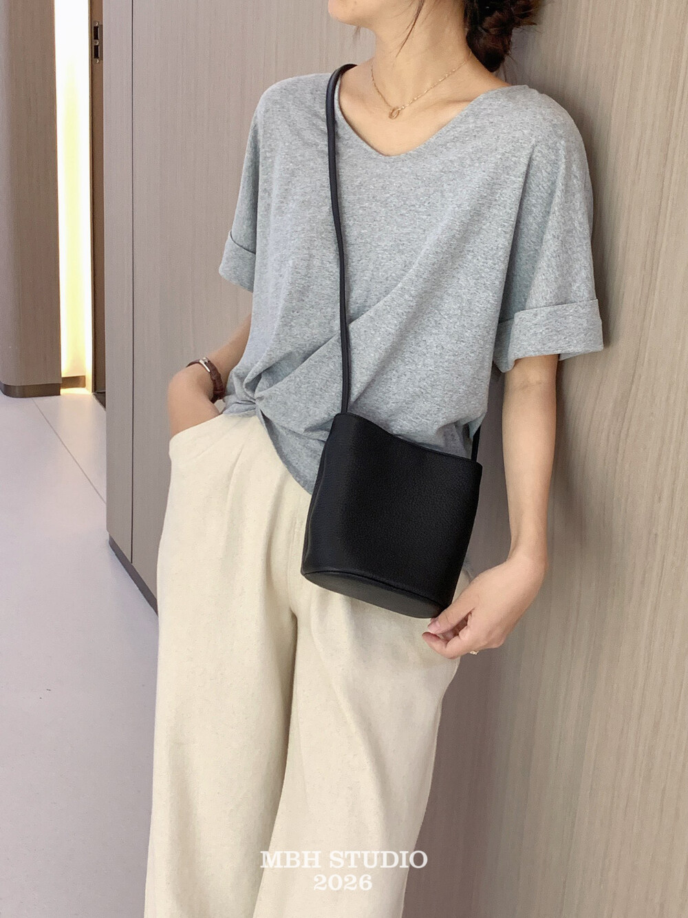 MBH Top Layer Cowhide Mini Bucket Bag Minimalist Soft Shoulder Crossbody Bag - Image 4