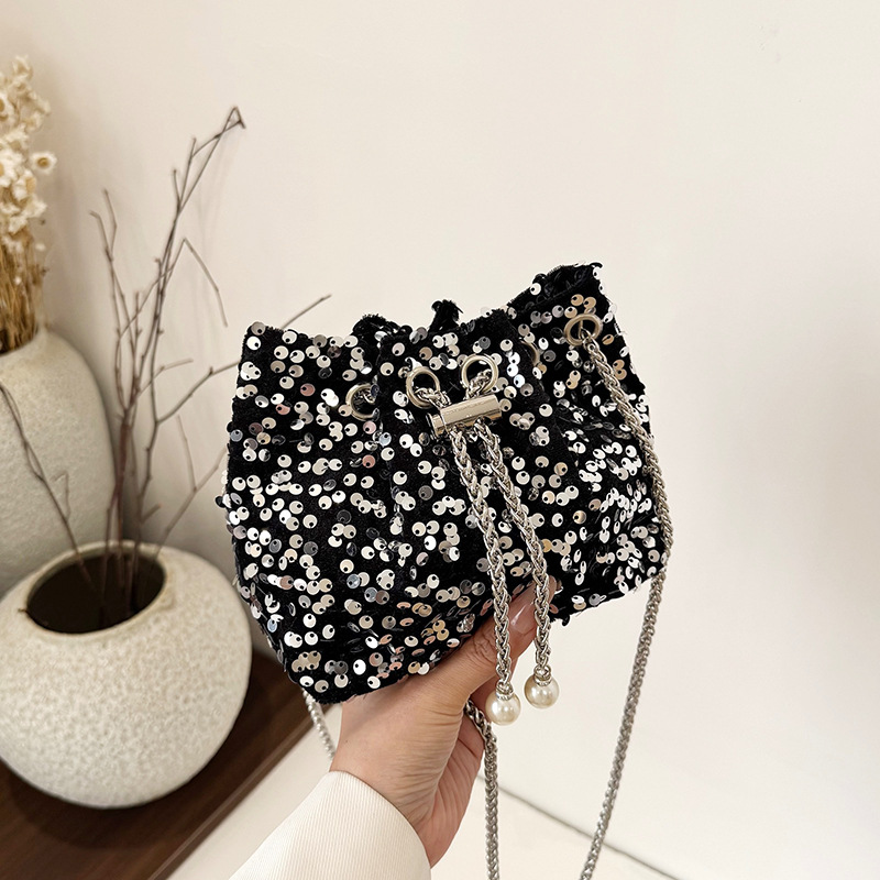 Trendy Sequin Bucket Bag for Women 2026 Chain Shoulder Evening Bag - Image 2