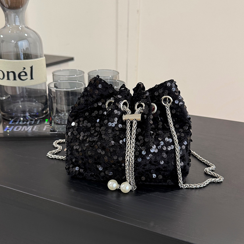 Trendy Sequin Bucket Bag for Women 2026 Chain Shoulder Evening Bag - Image 3