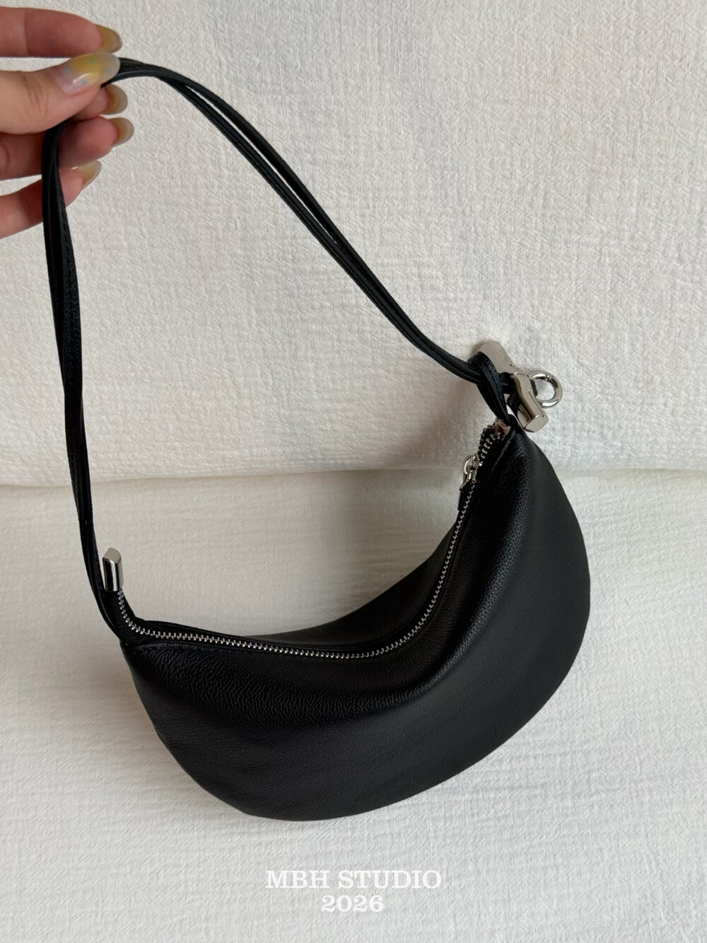 MBH French Slouchy Top Layer Cowhide Crescent Shoulder Bag Summer Versatile Underarm Bag - Image 4