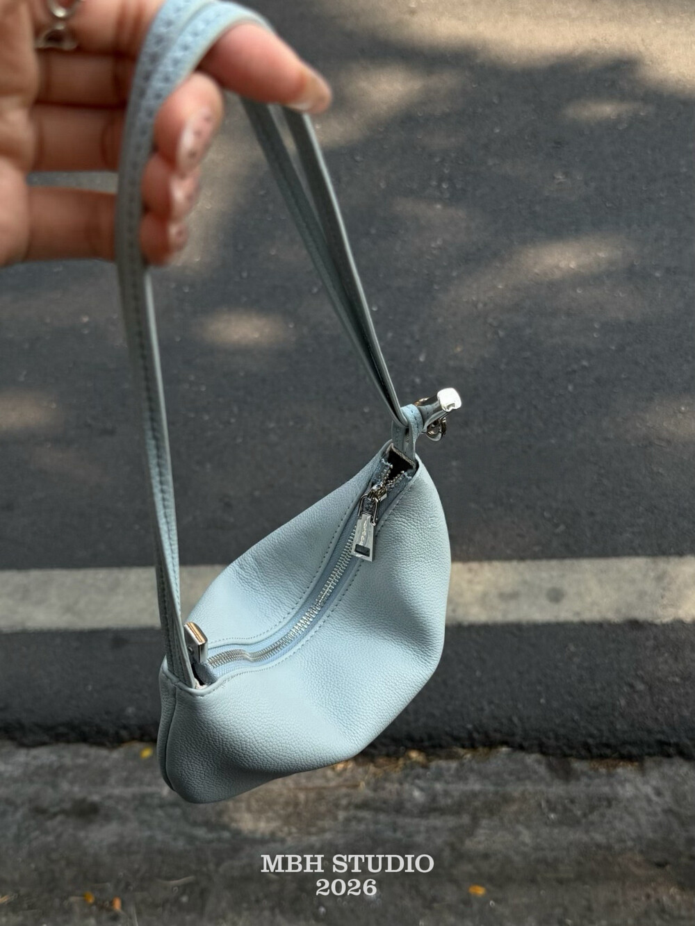 MBH French Slouchy Top Layer Cowhide Crescent Shoulder Bag Summer Versatile Underarm Bag - Image 2