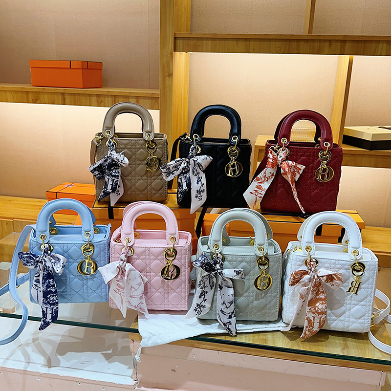 MZ 2026 Women's Doctor Bag Crossbody Handbag Matte Light Luxury - Image 4