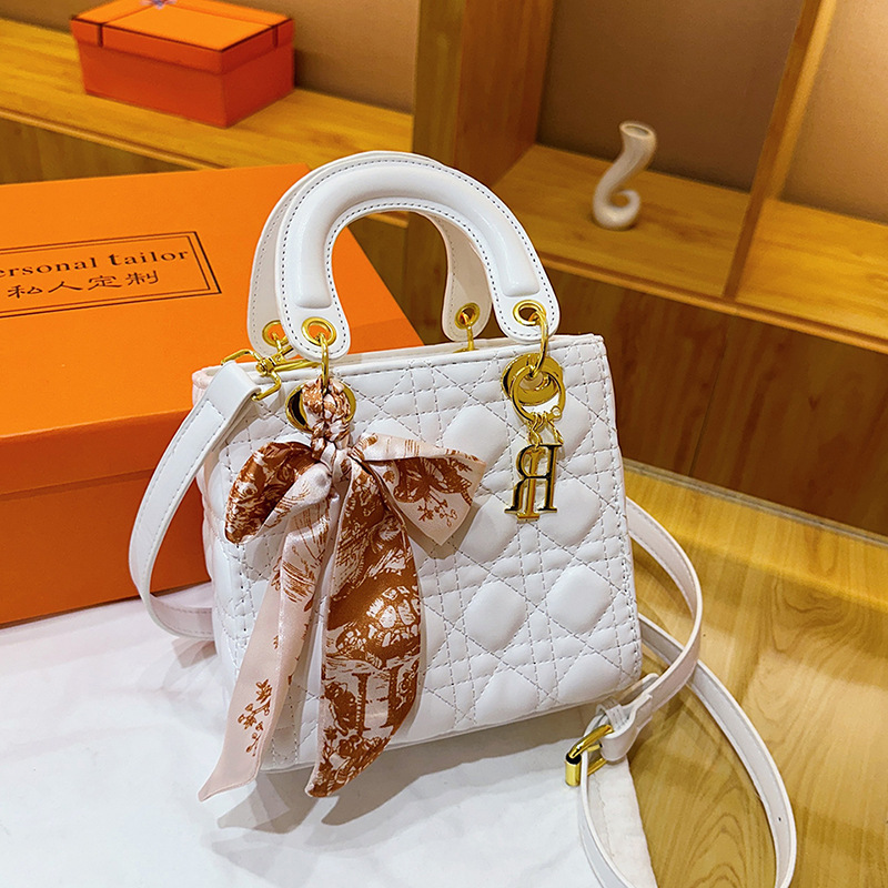 MZ 2026 Women's Doctor Bag Crossbody Handbag Matte Light Luxury - Image 3