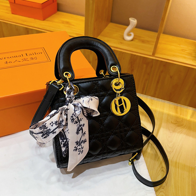 MZ 2026 Women's Doctor Bag Crossbody Handbag Matte Light Luxury - Image 2