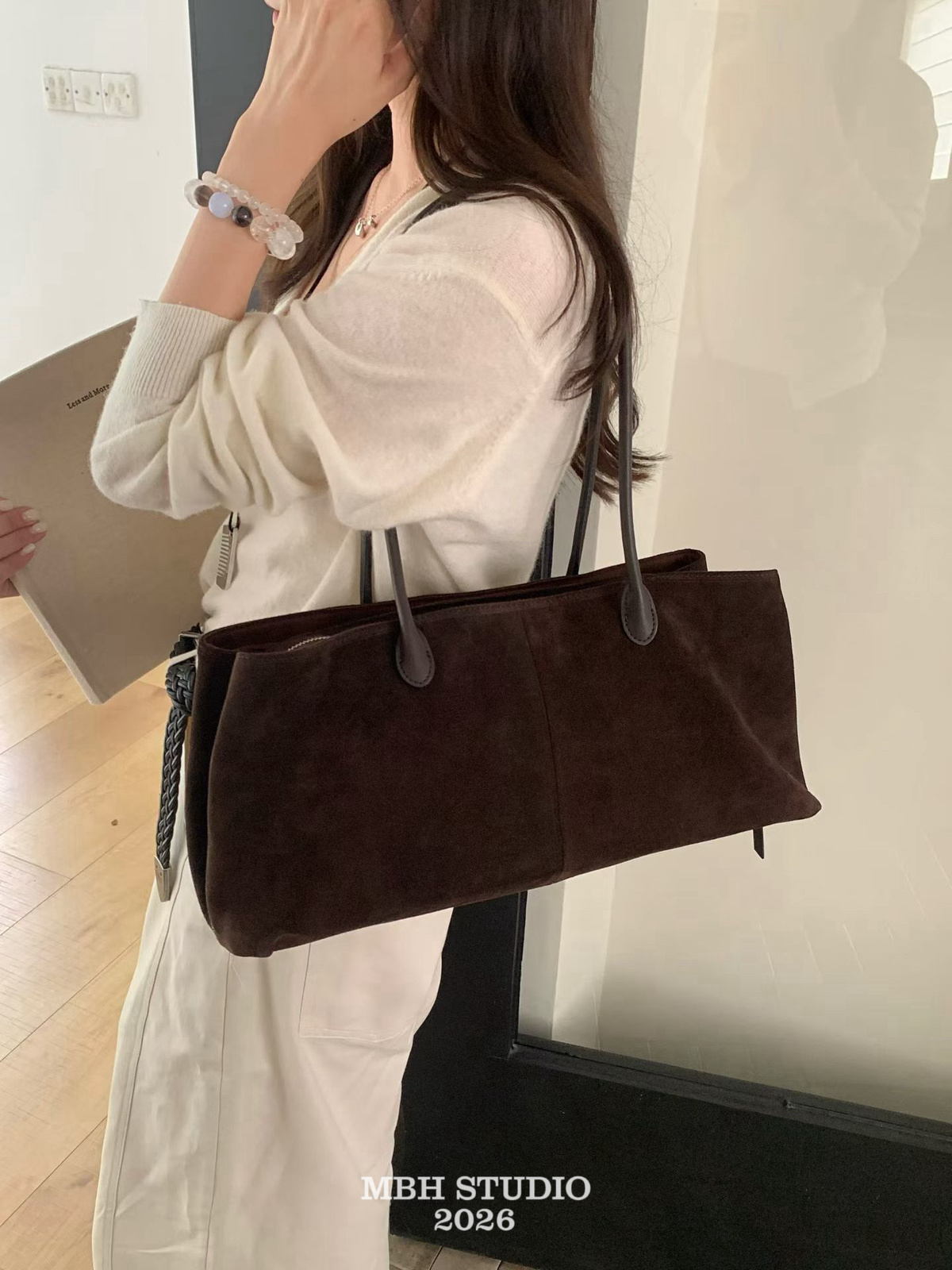 MBH Top Grain Nubuck Leather Three Compartment Tote Bag Large Capacity Vintage Commuter Shoulder Bag - Image 3