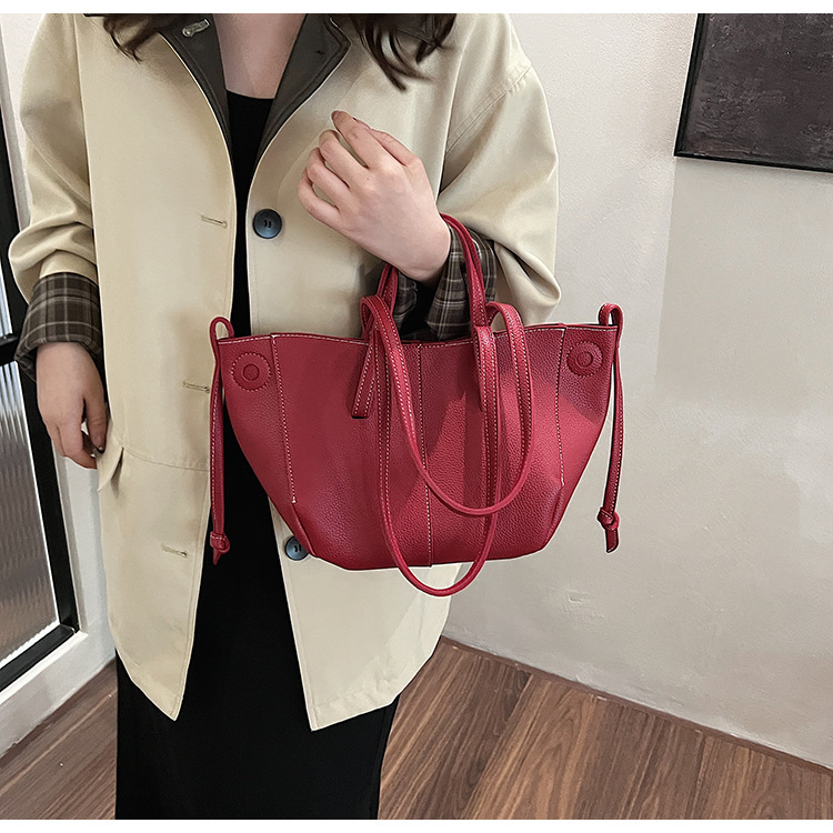 French Style Wing Bucket Tote Bag Women 2026 New Large Capacity Shoulder Bag - Image 3
