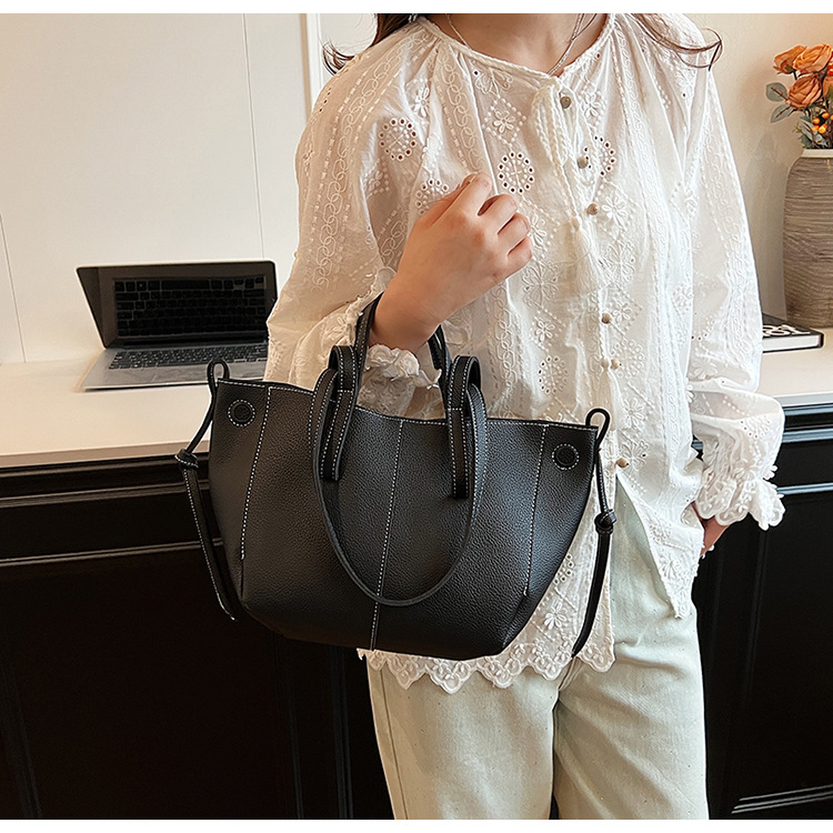 French Style Wing Bucket Tote Bag Women 2026 New Large Capacity Shoulder Bag - Image 4